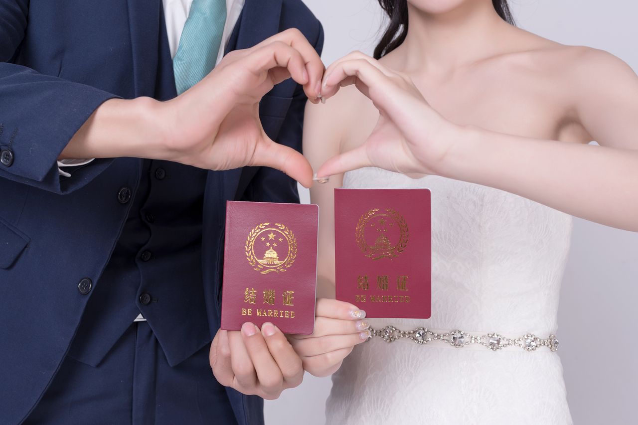 Ǽ